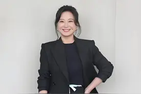 谁也不会想到，曾花780暴瘦100斤的贾玲，如今早已被后遗症折磨的苦不堪言 #贾玲 #张小斐 #雷佳音 #明星故事 #明星人物传视频封面