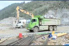 垫丰武高速武隆段建设再提速，武隆境内设置两座互通#为建设者鼓掌 #高速公路 #重庆武隆 #项目建设视频封面