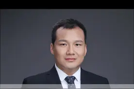 脚底疼痛别担心，记住四招就够了 .#医疗健康创作训练营 #抖出健康知识宝藏呀 #医学科普 @王欣文医生 视频封面