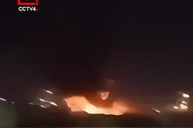 美军在伊拉克境内发动多轮空袭视频封面