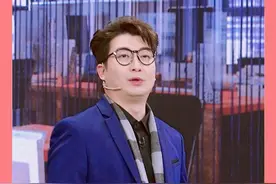 郭嘉峰你小子出息了！#郭嘉峰已经红到和佘诗曼同框了 #大热门来了  #佘诗曼   #新闻女王  #杨千嬅