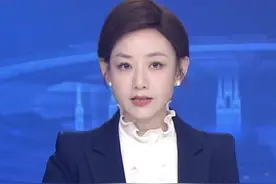 以军对伊朗发动了精准打击，旨在摧毁其核设施、弹道导弹工厂等，以色列国防部长预测将遭受反击，以全国进入紧急状态（CCTV国际时讯）#大象主播说 @大象新闻主持人陈静华视频封面