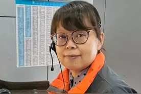 #120调度员4分钟隔空救回窒息婴儿  听到宝宝放声大哭的时候，跟着喜极而泣！#这样的120调度员必须赞视频封面