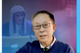 法官戴假发究竟是权力的象征？还是为了遮秃头？ #科普 #法官怎么能忍住不笑的 #热点知多少 #硬核深度计划 #涨知识视频封面