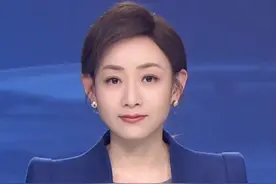 身份证照片能穿汉服拍吗？只要符合身份证照相关要求即可，对穿汉服拍照并无限制（央视网）#大象主播说 @大象新闻主持人陈静华