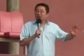 新东方早期王强老师演讲，爆笑调侃俞敏洪，全场笑不停视频封面