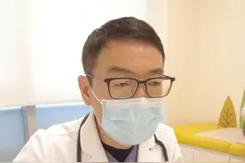 宝宝需要长体重，但也不能超重。宝宝超重怎么办？建议多运动，并规律记录生长曲线！ #儿童健康   #育儿    #生长曲线   @崔玉涛养育中心视频封面