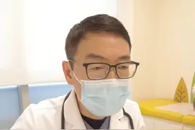 宝宝需要长体重，但也不能超重。宝宝超重怎么办？建议多运动，并规律记录生长曲线！ #儿童健康   #育儿    #生长曲线   @崔玉涛养育中心视频封面