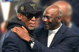 75大球星合影为什么没有乔丹？去看赛车迟到，但C位无人敢占！