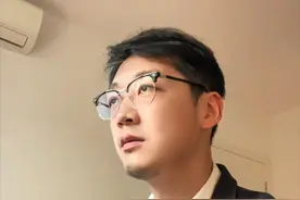 公司春节多放几天假，但要从年休假里扣合法？ 合法，公司可以自主安排员工何时休年假。#外企打工人 #职场 #年假 #职场那些事 #休年假视频封面