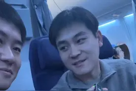 坐飞机头等舱的人都是什么职业？ #头等舱 #认知思维 #自媒体创业 #博主 #艾维奇视频封面