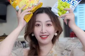 这进口零食盲盒...一赚一个不吱声啊！ #零食盲盒 #盲盒开箱 #盲盒 #进口零食 #零食测评视频封面