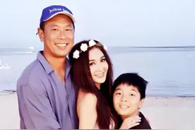 为何温碧霞坚决要收养儿子？本以为是不能生育，看清养子长相后真相一目了然#温碧霞#何祖光#明星人物传 #娱乐资讯#明星八卦视频封面