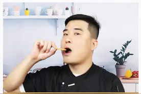 简单快速的苏打饼干配方，可以多做一些当零食，酥脆又好吃#苏打饼干 #饼干 #动手自己做美食 #甜品 #烘焙视频封面