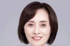 多囊卵巢综合征不同年龄段的管理重点 多囊卵巢综合征不同年龄段的管理重点#医学科普 #女性私密 #关爱女性健康 视频封面