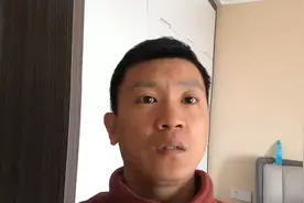门童海外粉丝怒骂中粉，建议门童不要来中国开演唱会视频封面