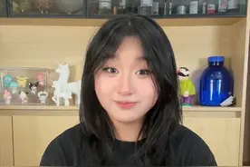 今天来一期回答粉丝的私信 #回答私信问题    #粉丝  #搞笑  #哈哈哈哈哈哈我要笑死了视频封面