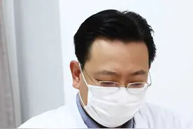 颈椎病混合型也可先保守颈56突出生活调整#颈椎病 #椎管狭窄 #医者仁心 #硬核健康科普行动 视频封面