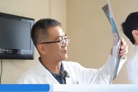 脚麻需警惕！可能是腰椎间盘滑脱了 #医学科普 #诊室日常 #硬核健康科普行动  #脊柱侧弯 #腰椎间盘突出