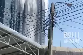 缅甸7.9级地震，楼顶泳池水倾泻而下 #缅甸地震视频封面
