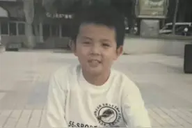 男婴刚出生一个月就被亲姨拐卖，时隔28年终于找到亲生父母，“想见见亲生父母，他们给了我生命”。#寻亲 #父母 #婴儿 #拐卖视频封面