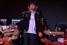 T1不敌HLE：四号种子是唯一进世界赛的希望了！酒桶致命空大