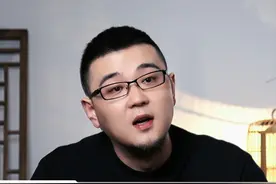在大佬面前装X，吃亏的永远是自己
#左闲人 #阶级跃迁 #认知提升 #女性成长 #情感视频封面