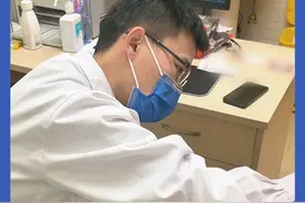 一坐下来阴茎完全回缩，着急割包皮 当心隐匿性阴茎！ #医学科普 #男性 #包皮过长 #硬核健康科普行动 视频封面
