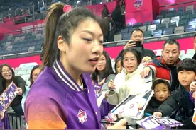 李梦陈赞青川篮球小将好厉害！ #李梦#篮球小将  #wcba #青川坝坝篮球视频封面