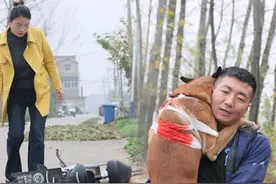 毛孩子也想有个家 狗狗也有自己的情感世界，它们和我们一样也渴望有个幸福的家。遇到一个疼爱自己的主人，也许就是不幸毛孩子的重生吧。#萌宠出道计划 #狗狗心思都写在脸上了 #神奇动物在抖音 #忠犬马户