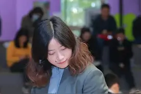 北京海淀区的孩子一年补习班要花掉29万，教育资源的差距也太大视频封面