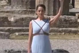 巴黎奥运会圣火今日在雅典古奥林匹克点燃。#巴黎奥运会火种采集 #巴黎奥运会倒计时101天 #巴黎奥运会视频封面