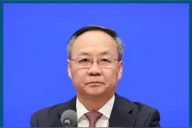 金融监管总局：支持资本市场持续稳健发展视频封面