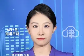 立秋为什么要吃西瓜？ 立秋吃西瓜和“啃秋”的民俗有关 脾胃虚寒、脾胃较弱的人群要注意少吃#立秋 #西瓜 #立秋吃什么 #立秋吃西瓜 #津云主播说