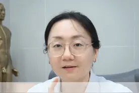 一味中草药，能治3种皮肤病 #马齿苋 #湿疹 #水泡型脚气 #汗疱疹 #硬核健康科普行动视频封面