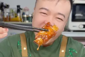 菠萝排骨 为什么你在家做的不但没有果香 而且排骨又干又硬不软烂呢视频封面