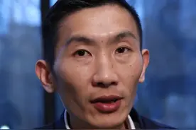 全国人大代表李文龙发声：一线工人的培训经费不能被挪用 全国人大代表、中国中车青岛四方机车车辆公司钳工高级技师李文龙在两会期间接受《工人日报》记者采访时指出，当前一些企业存在对一线工人培养不够重视，没有甚至挪用培训教育经费的现象，这无疑与建设制造强国的战略目标背道而驰。李文龙代表表示，在迈向高质量发展的今天，大国制造离不开高素质的产业工人队伍。（工人日报客户端记者 吴凡）#一线工人的培训经费不能被挪用视频封面