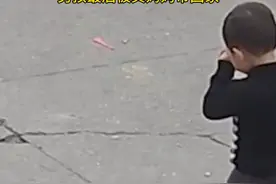 #暖心一幕 #社会正能量视频封面
