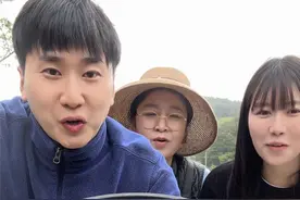 中国女婿第一次给韩国岳父母做家常炒鸡 #美食 #韩国人 #情侣 #vlog #千万生活dou来拍视频封面