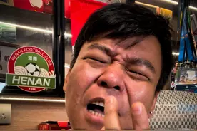 【河南引援】听证会失败~绯闻中后卫还在拉扯！ 河南队绯闻中后卫卢卡斯迈亚与前东家巴乙派桑杜俱乐部的听证会协调失败，将会在2025年1月25号进行二审最终判决。#河南队 #中超视频封面