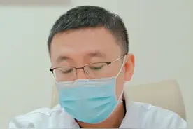 超高度近视的患者来说，一年做一次眼底的检查#高度近视 #视力健康视频封面