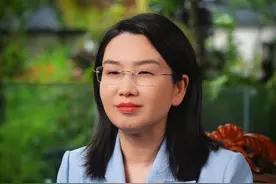 股东以公司名义购买车辆 有什么好处和坏处 #法律知识 #股东 #公司 #公司固定资产 #成本费用视频封面