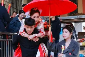 曲靖婚礼跟拍！#农村喜宴 #跟拍摄影 #新婚现场 #喜结良缘视频封面