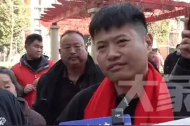 1月17日，安徽蒙城，“错认假父16年”王刚与生母相拥而泣，母亲为他换上新棉袄视频封面