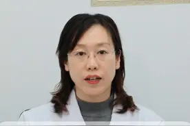 肾炎会导致 全身浮肿吗 肾炎会导致 全身浮肿吗#肾炎 #医者仁心 #医学科普 #肾脏健康 #全身浮肿 视频封面