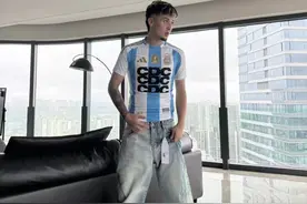 别人出生：哇哇，kk出生：yoyo #说唱 #kkluv #新说唱2024视频封面
