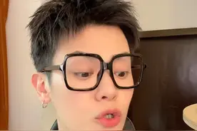 各地人的破防瞬间#各地人的破防瞬间 #搞笑 #广东美好推荐官 @吹水老K @抖音短视频 @DOU+小助手视频封面