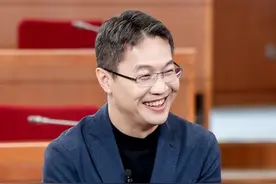 基于IDC统计，小米手机第一季度拿下中国市场“双第一”：出货量、同比增速均排名第一！3月的激活量也登顶了中国第一！感谢大家的支持！视频封面