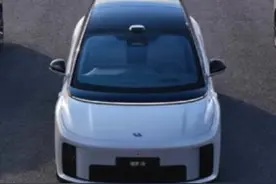 理想汽车将追责“乱停车”等负面评价。 8月7日上午，理想汽车法务部发布声明称，近日公司收到多位车主举报，反映各网络平台集中出现大量针对理想车主负面评价的误导性信息，极大损害了理想汽车用户形象，致使理想汽车用户线上线下生活遭受严重侵扰。#理想汽车 #理想法务部