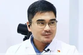 肺结节术后患者必看！7个·细节助你快速恢复！ 今天陈医生告诉你7个肺结节术后恢复的细节，帮助你快速恢复！#医学科普 #医学影像 #肺结节 #术后恢复 #泉州一院陈劭赓肺结节专科视频封面